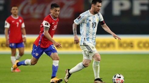 Messi está listo para enfrentar a Chile este lunes