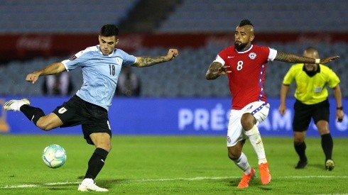 La Roja enfrenta a Uruguay por la tercera fecha.