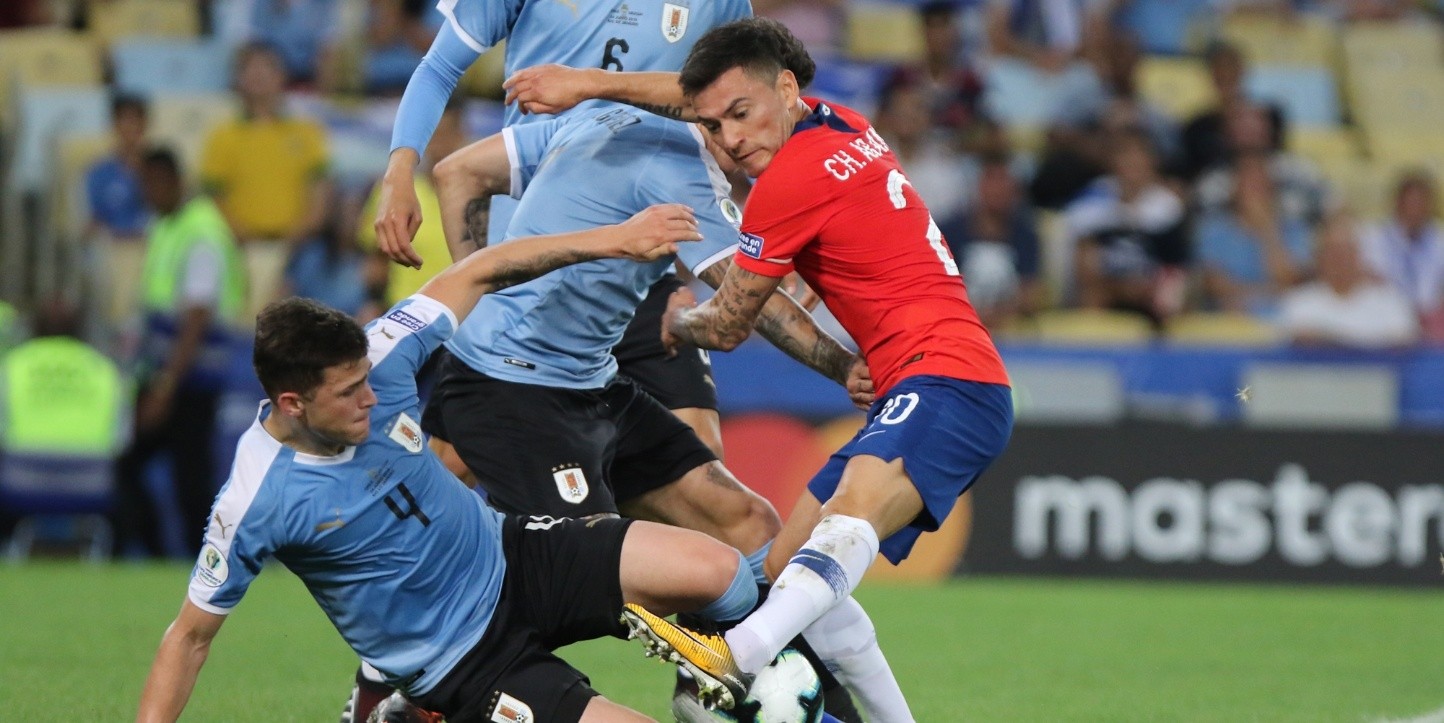 Uruguay vs Chile | Dirigencia uruguaya pide revisar ...