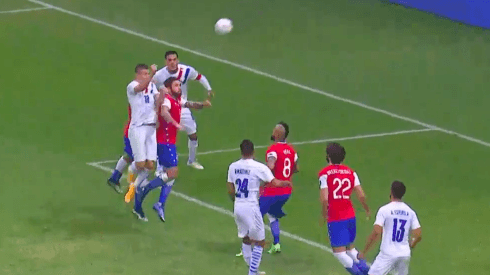 Chile cae ante Paraguay con gol de Samudio