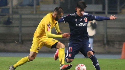 Brandon Cortés y un festejo azul profundo tras su primer gol como profesional.