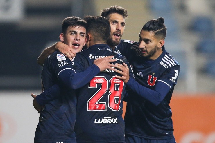Joaquín Larrivey marcó el gol del empate de la U de Chile ante Fernández Vial. Foto: U de Chile