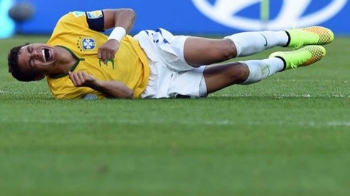 Thiago Silva lloró desconsoladamente cuando se enfrentó a Chile en el Mundial de 2014