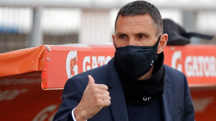 Gustavo Poyet, entrenador uruguayo de Universidad Católica