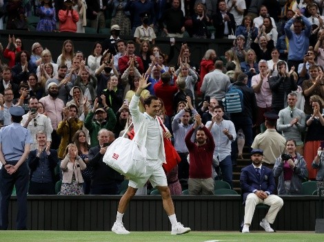 Federer vence magistralmente y marca récord de longevidad