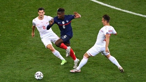 Paul Pogba puede llegar al fútbol de Francia con el PSG.
