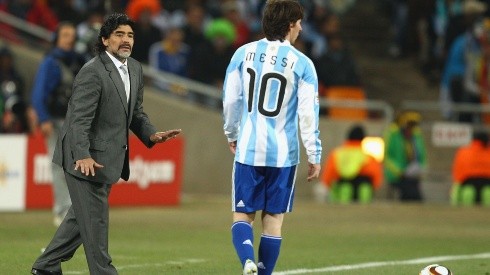 Mario Kempes asegura que Lionel Messi jamás podrá igualarse a Diego Maradona