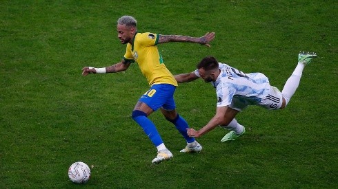 Neymar no pudo alzar la Copa América ante Argentina.