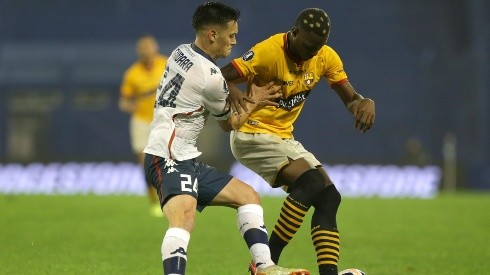Vélez viaja con ventaja a la revancha en Guayaquil.