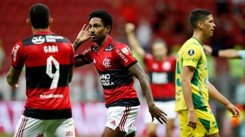 Flamengo aseguró su paso a la ronda de los ocho mejores de la Copa Libertadores.