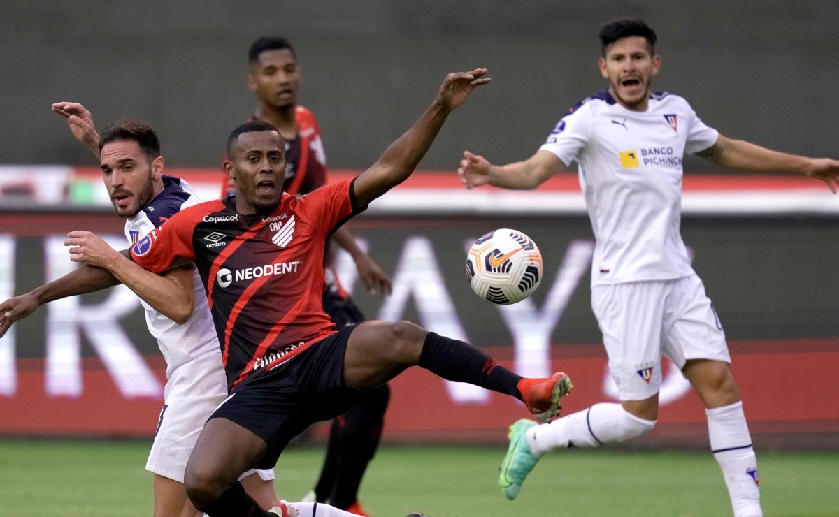 Quién transmite Paranaense vs Liga de Quito EN VIVO ...