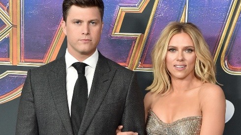 Scarlett Johansson y Colin Jost en la premiere de Avengers: Infinity War, en 2018.