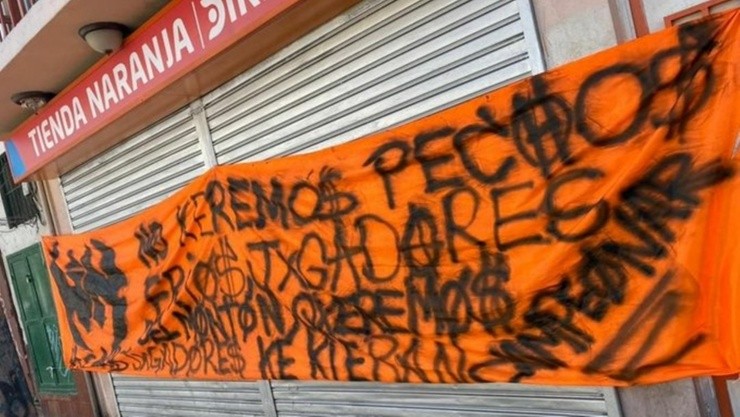 El lienzo de Cobreloa en protesta contra los jugadores
