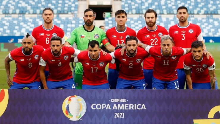 La selección chilena cubrió el logo de Nike en la Copa América. En septiembre tendrá a KS7 de sponsor