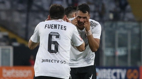 Fuentes y Morales dos titulares de Colo Colo.