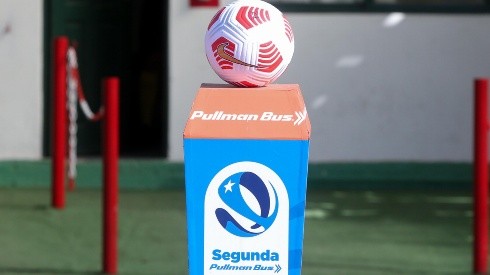 Independiente de Cauquenes e Iberia lideran la tabla de posiciones de la Segunda División Profesional.