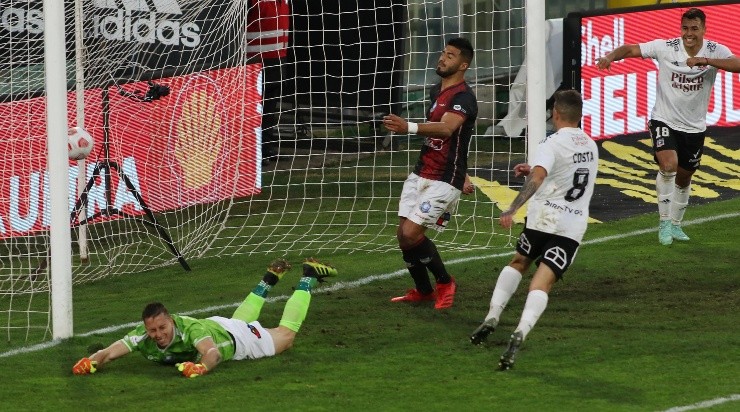 Gabriel Costa festejando