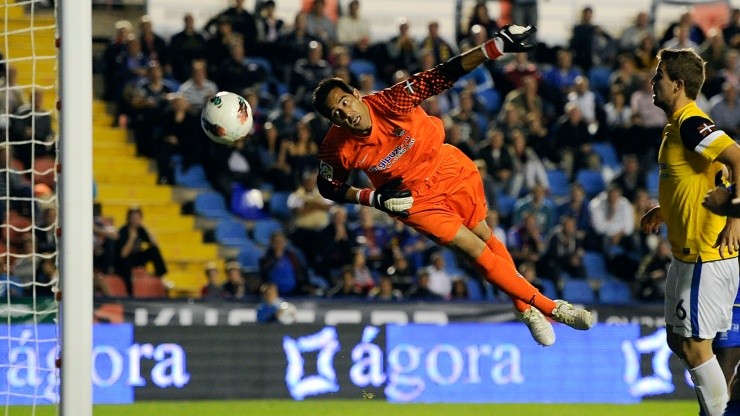 Claudio Bravo, arquero chileno del Betis de España
