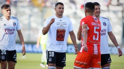 Iván Morales y su especial camiseta.