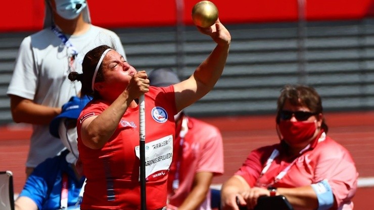 Francisca Mardones se quedó con el primer oro paralímpico para una mujer chilena y con récord del mundo