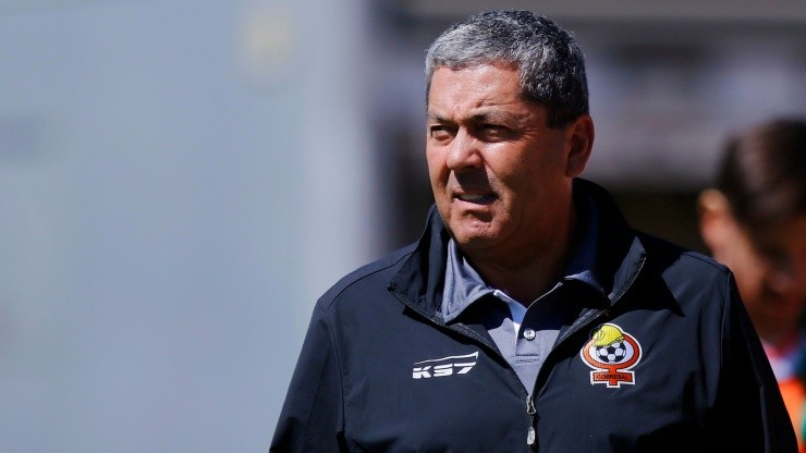 Gustavo Huerta, entrenador de Cobresal en el fútbol chileno