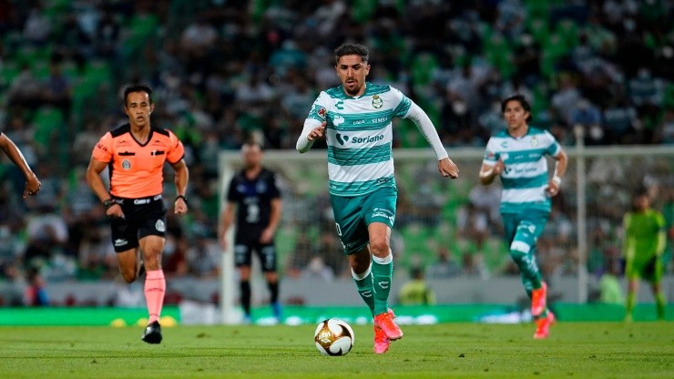 Diego Valdés, jugador de la selección chilena y de Santos Laguna de México