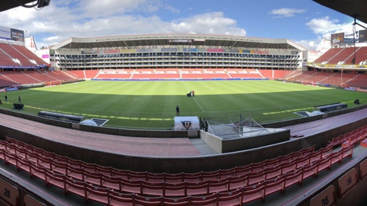 Estadio Rodrigo Páz de Quito, Ecuador