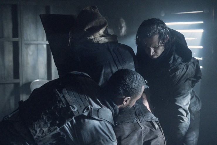 Daryl y Perro corren peligro en el próximo adelanto de The Walking Dead.(14)