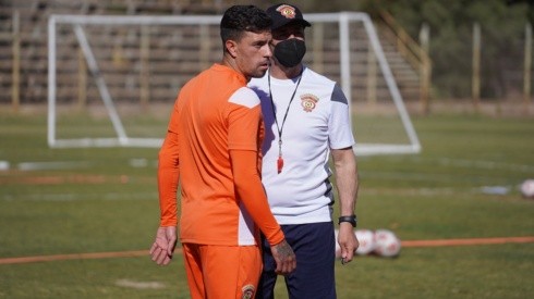 El nuevo entrenador de Cobreloa, Héctor Almandoz, debutará la próxima semana ante Unión San Felipe