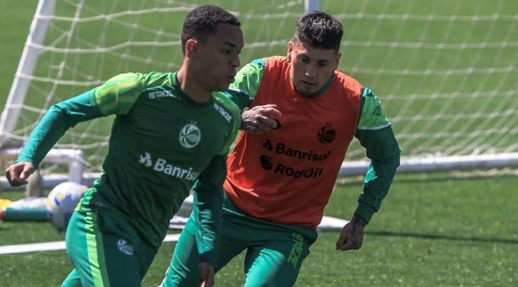 Nicolás Castilló tuvo sus primeros minutos con la camiseta del Juventude de Brasil, club donde está a préstamo | Foto: Fernando Alves/EC Juventude