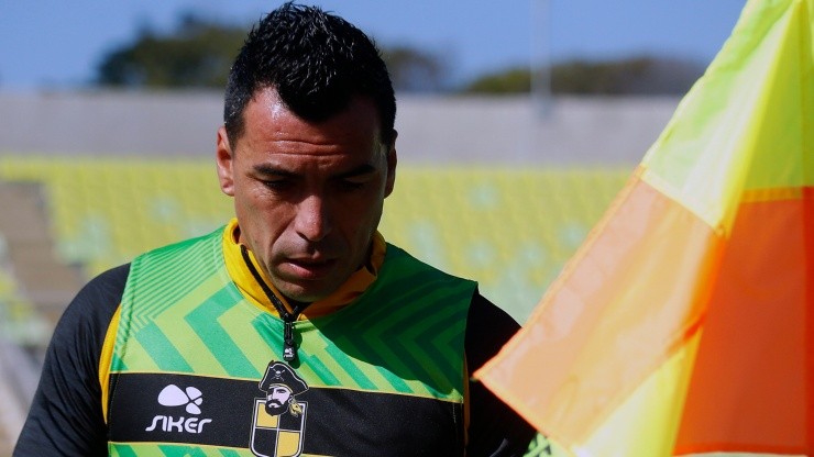 Esteban Paredes sigue marcando diferencias en el fútbol de Primera B, con 41 años