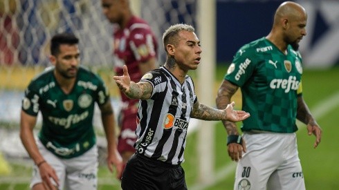 Eduardo Vargas buscará junto al Mineiro avanzar a la gran final del torneo Conmebol.