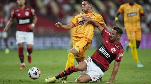 Mauricio Isla sacó aplausos en el Flamengo-Barcelona por Copa Libertadores.