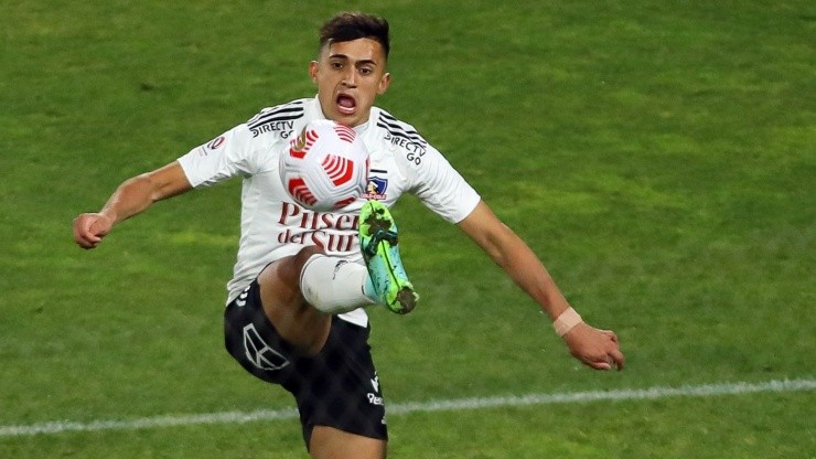 Pablo Solari, delantero argentino de Colo Colo