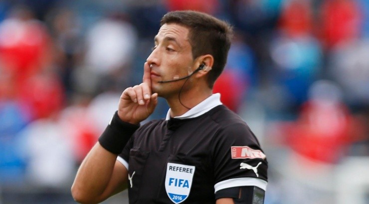 Eduardo Gamboa cumplió una carrera de 24 años en el arbitraje donde llegó a ser juez internacional.