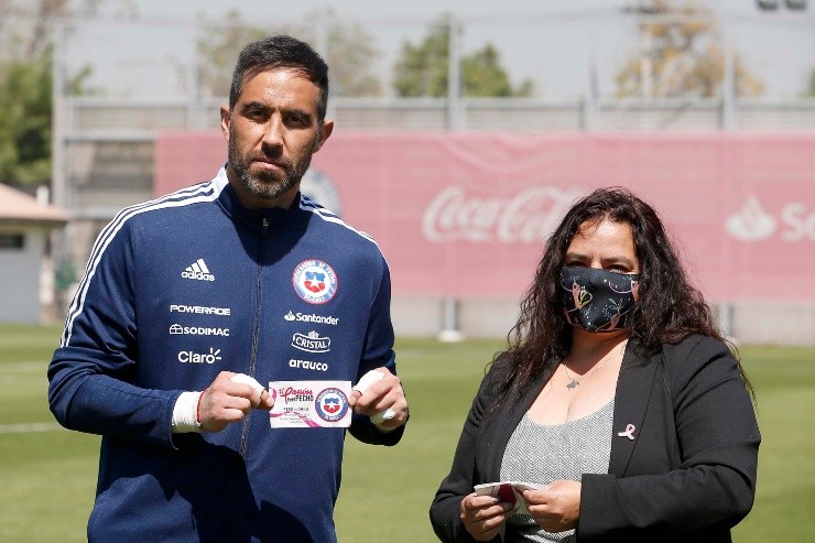 La Roja y el fútbol chileno se suman a la sensibilización para prevenir el Cáncer de Mama.