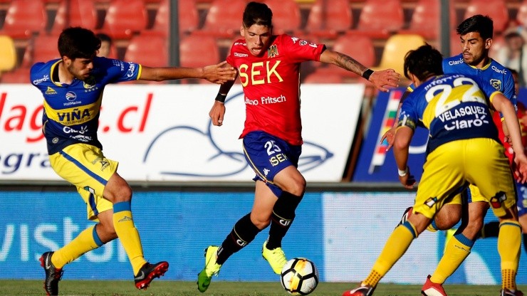 Carlos Palacios, delantero de Internacional de Porto Alegre y la selección chilena
