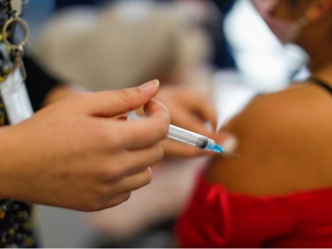 ¿Quiénes deben vacunarse con tercera dosis del 11 al 15 de octubre?