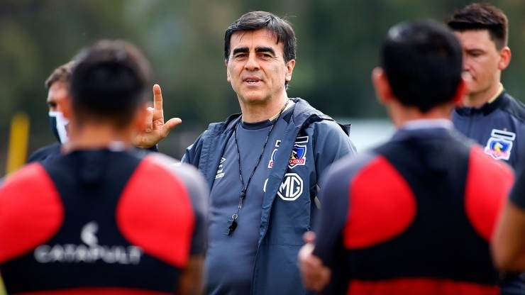 Gustavo Quinteros, entrenador argentino de Colo Colo