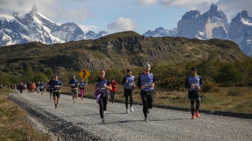 Más de 800 corredores participaron de la primera versión del Patagonian World Marathon en los hermosos paisajes de Torres del Paine.