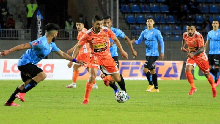 Cobreloa vs Deportes Iquique por Campeonato de Primera B