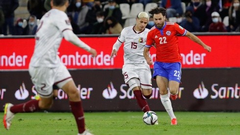 Chile sacó seis de nueve puntos en las eliminatorias en la última triple fecha