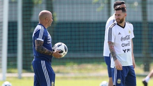 Jorge Sampaoli y Lionel Messi compartieron en el Mundial de 2018 con Argentina.