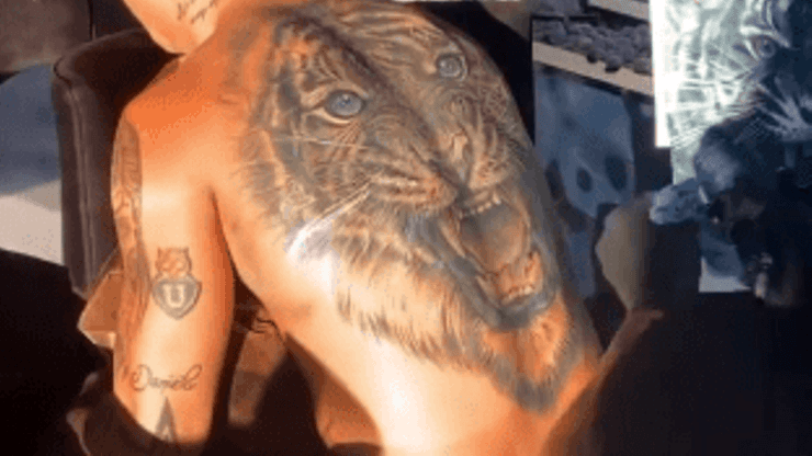 Eduardo Vargas Tatuaje Universidad de Chile