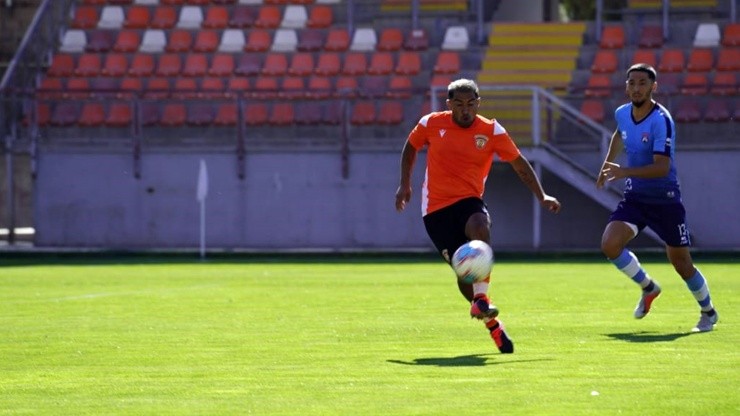 Nicolás Maturana, delantero de Cobreloa en Primera B