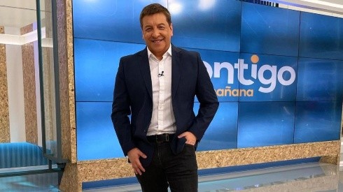 Julio César Rodríguez en el set de Contigo en la Mañana.