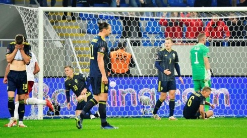 Georgia le amarga la vida a Suecia en regreso de Zlatan