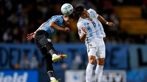 Argentina enfrenta el martes a Brasil, donde tiene a 10 jugadores con opción de quedar fuera del duelo contra la Roja