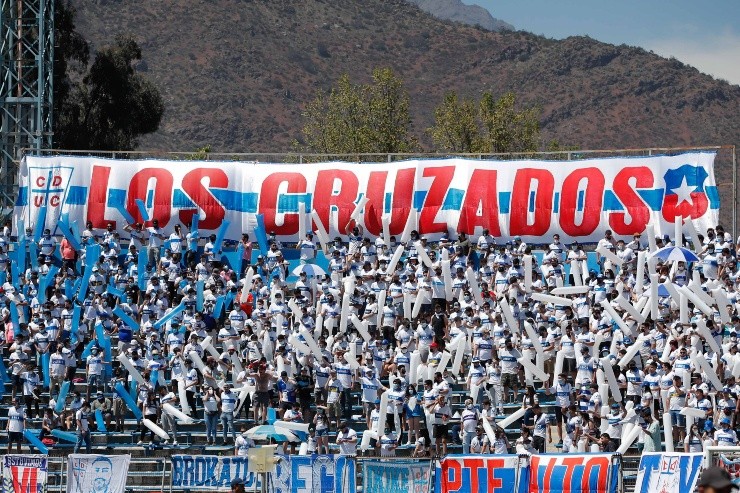Los hinchas de Universidad Católica tendrán una nueva opción para trasladarse al estadio San Carlos de Apoquindo. | Foto: Agencia UNO.