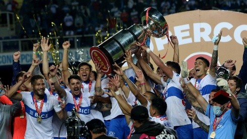 Los Cruzados celebraron a lo grande la Supercopa en Concepción.